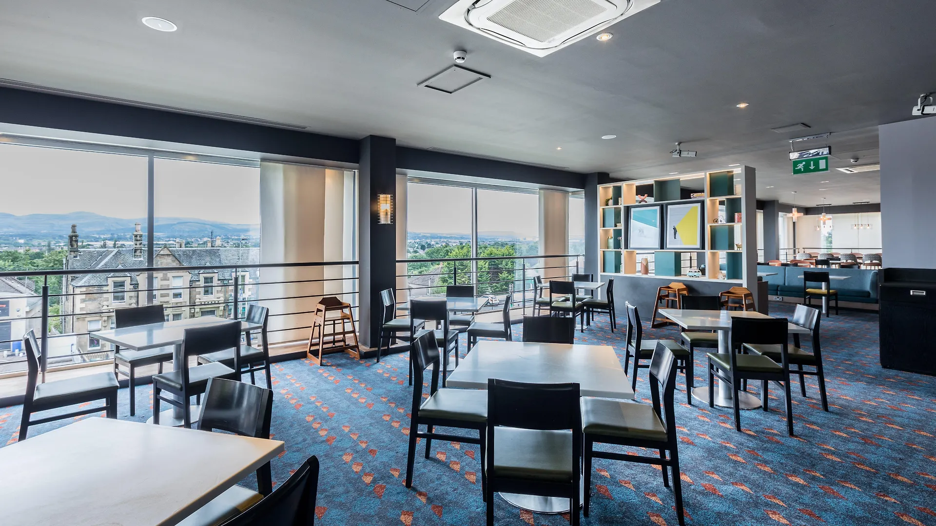 Holiday Inn Edinburgh Zoo By Ihg 4*,  United Kingdom