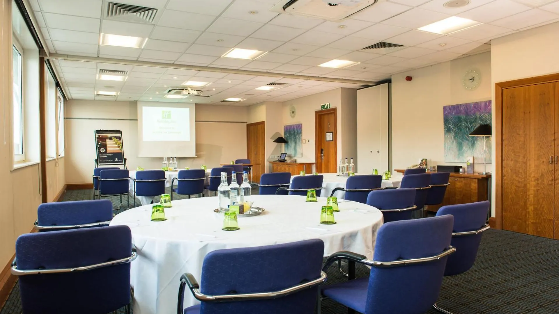 Holiday Inn Edinburgh Zoo By Ihg