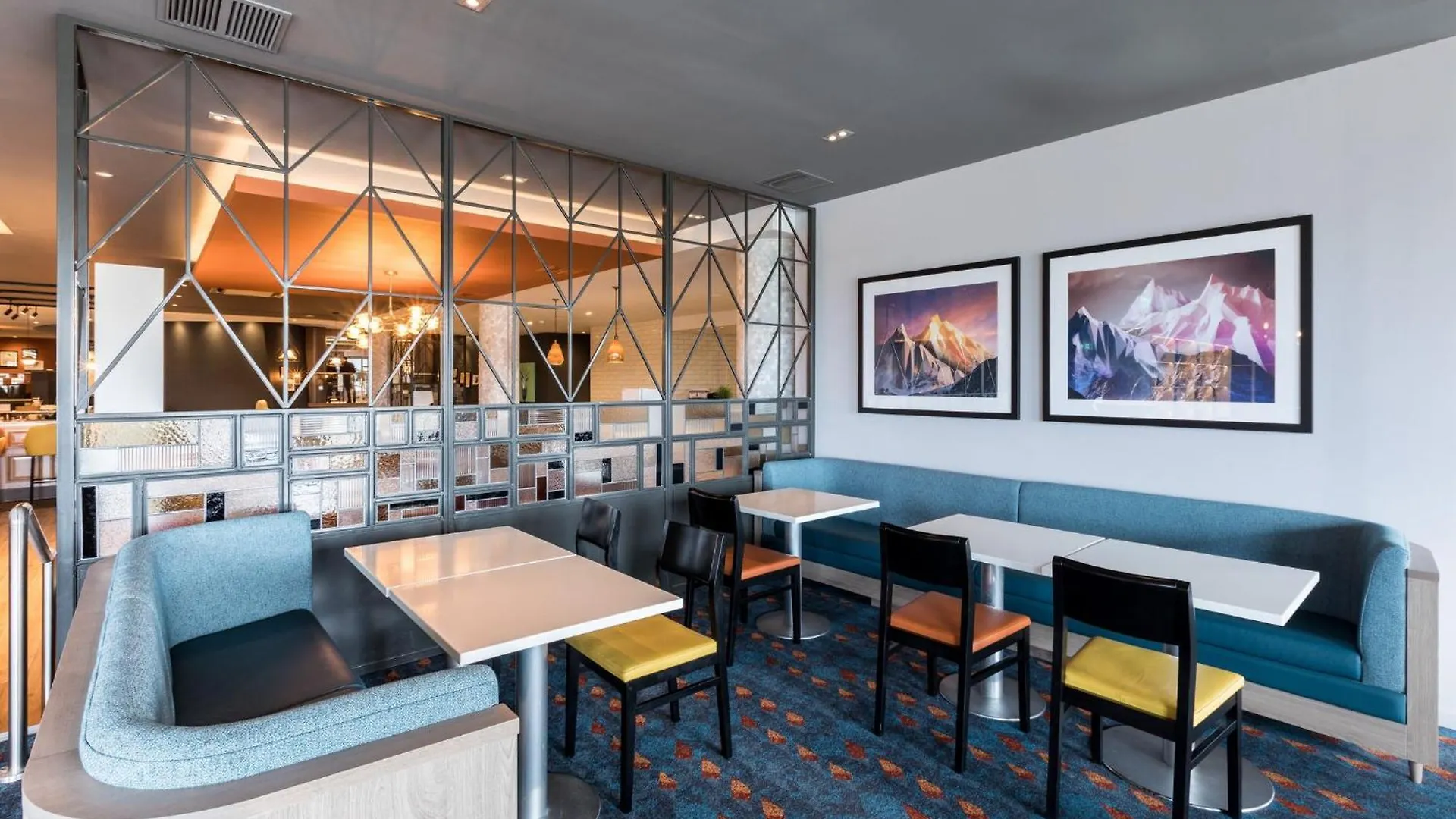 Hotel Holiday Inn Edinburgh Zoo By Ihg