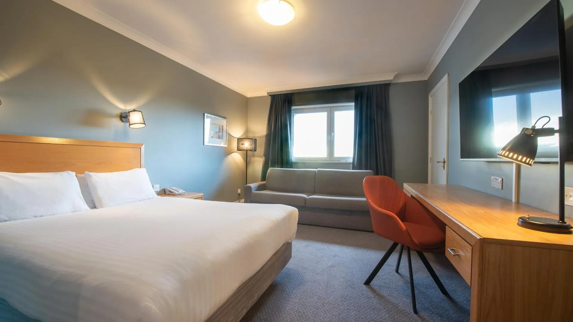 Holiday Inn Edinburgh Zoo By Ihg Storbritannien