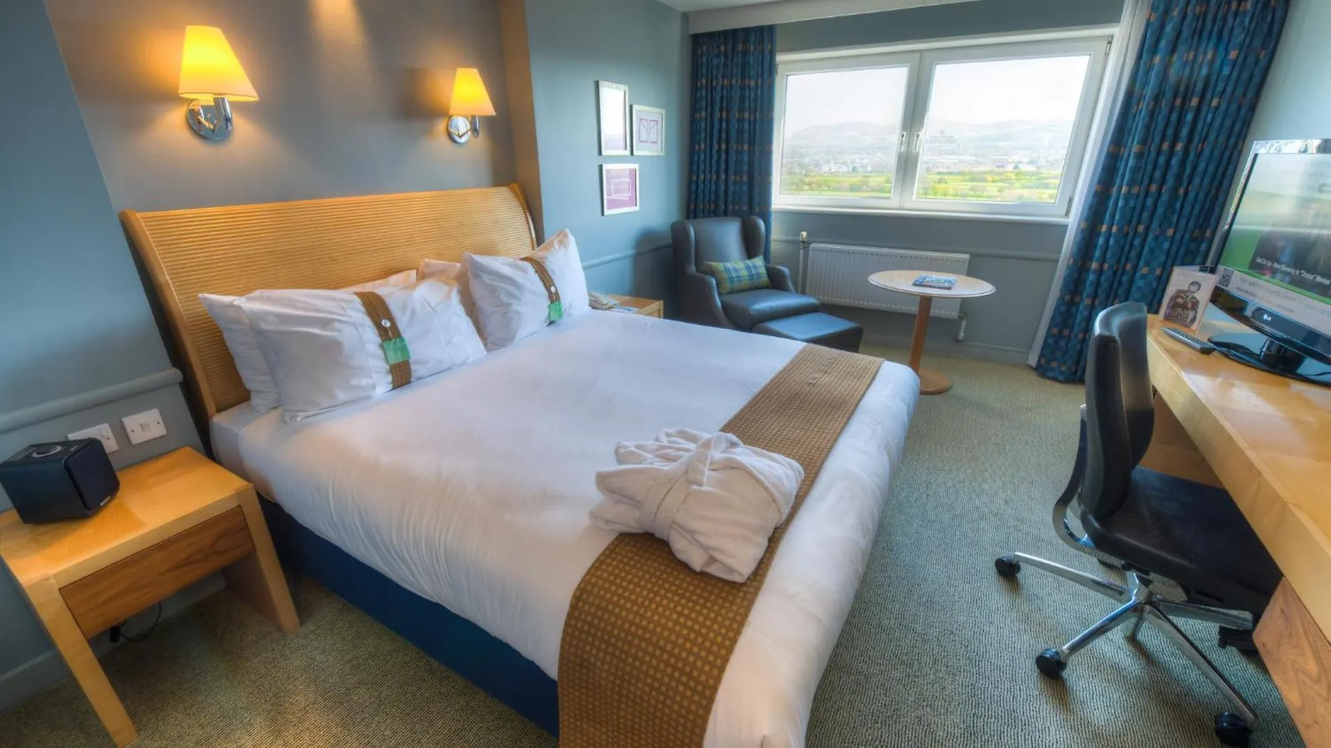 Holiday Inn Edinburgh Zoo By Ihg