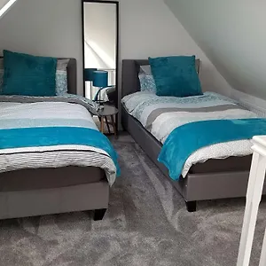  Apartment 2 Serviced In Childwall-south - Each Sleeps 6 United Kingdom