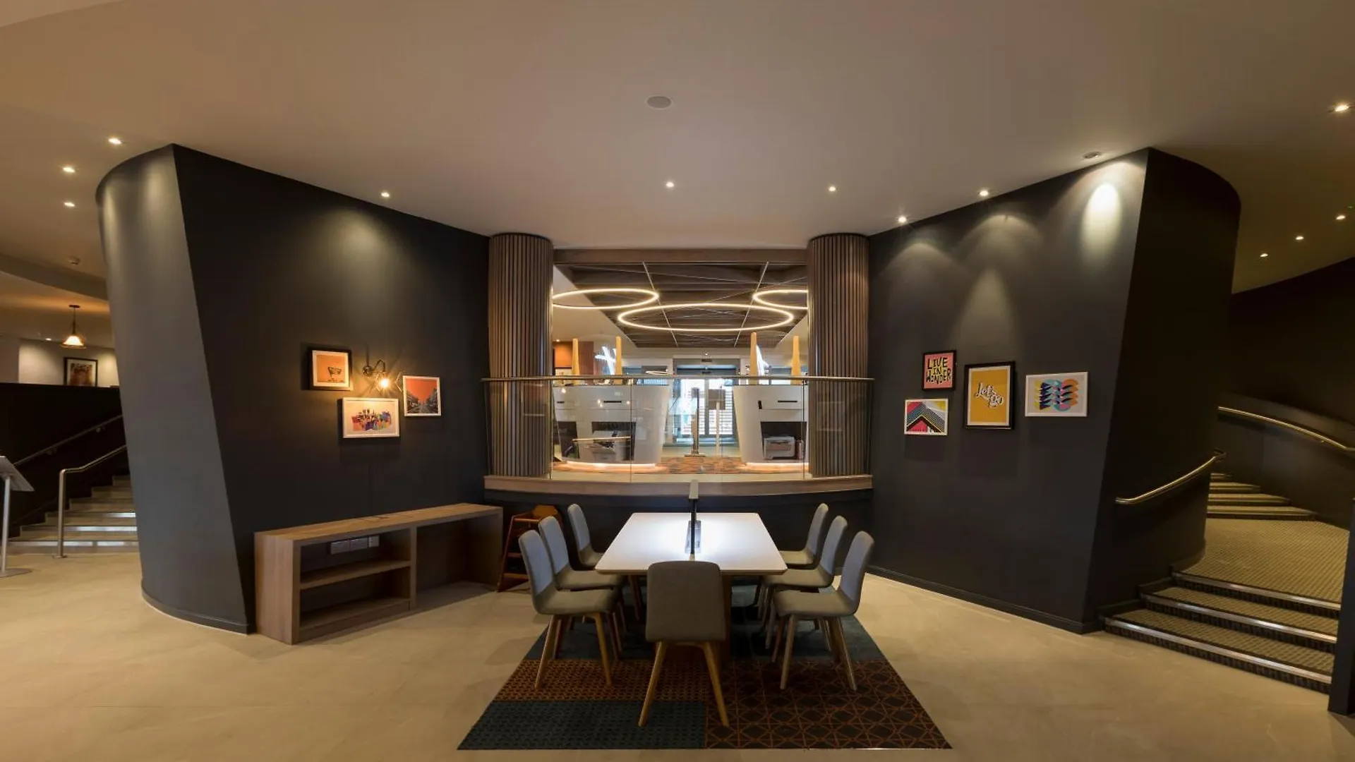 Holiday Inn Edinburgh Zoo By Ihg Großbritannien