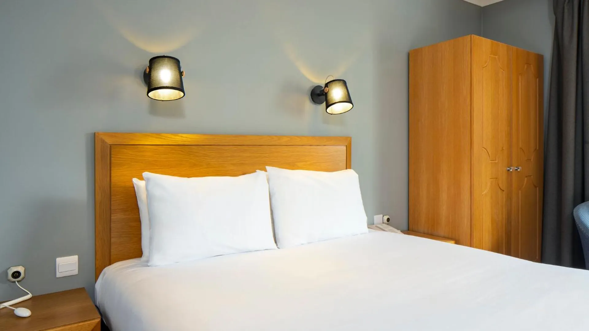 Holiday Inn Edinburgh Zoo By Ihg