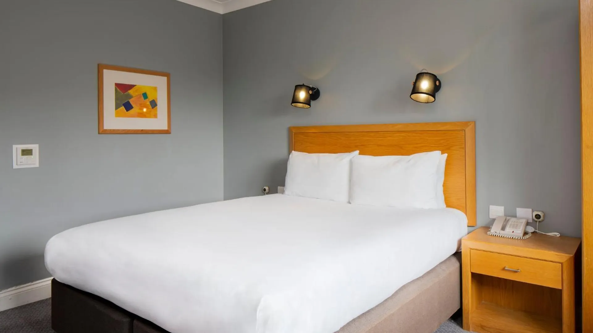 Holiday Inn Edinburgh Zoo By Ihg Hotel