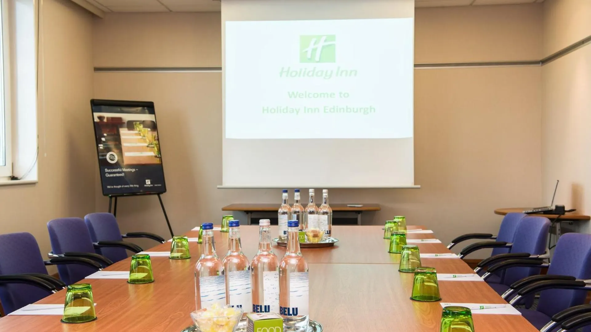 Holiday Inn Edinburgh Zoo By Ihg 4*,