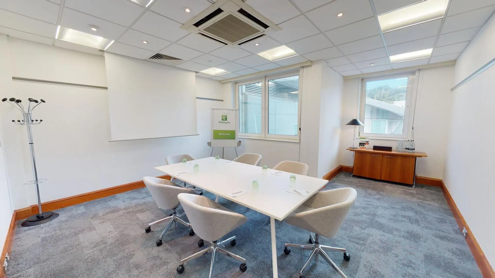 Holiday Inn Edinburgh Zoo By Ihg Hotel