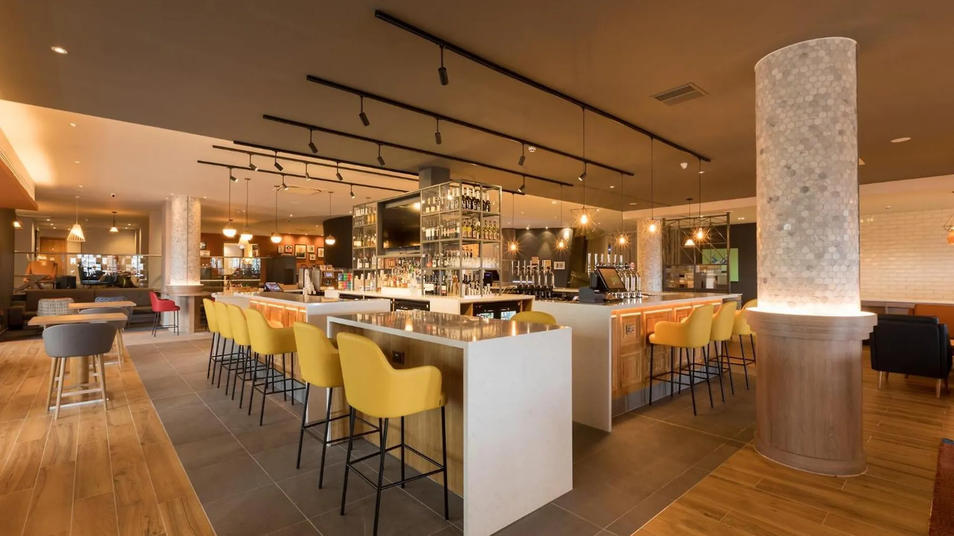 Hotel Holiday Inn Edinburgh Zoo By Ihg